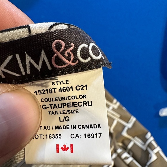 Kim & Co. Brazil Knit Short Sleeve Ruched Front Top - Picture 6 of 9